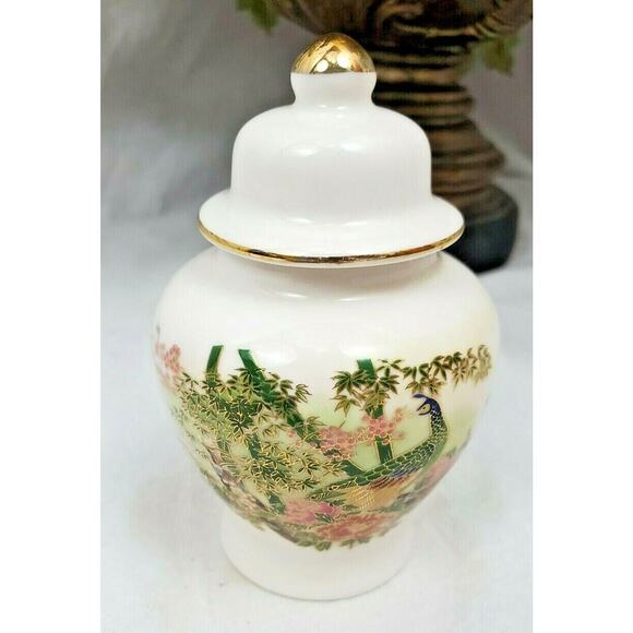 Vintage OMC Otagiri Japan Mini Urn Vase Peacock Bamboo Garden Gold Ginger Jar - Picture 2 of 9